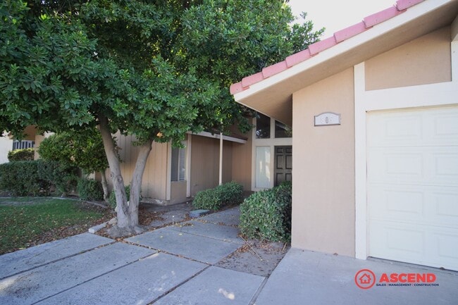 Photo - Phenomenal Home Located In Gated Community!