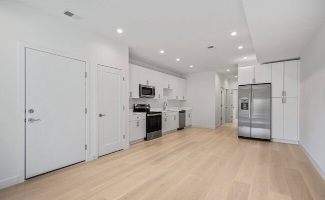 Building Photo - 5508 Clay Pl NE