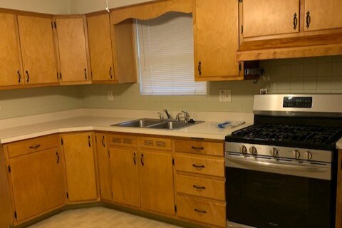 Photo - 2111 Clark Ave