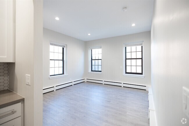 Building Photo - 99 Saint Botolph St Rental