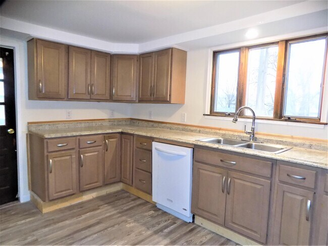 Photo - 154 S Sumner Ave