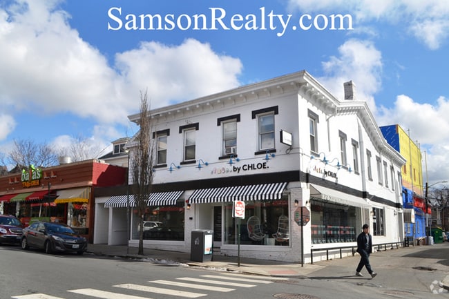 Building Photo - 223 Thayer St Rental