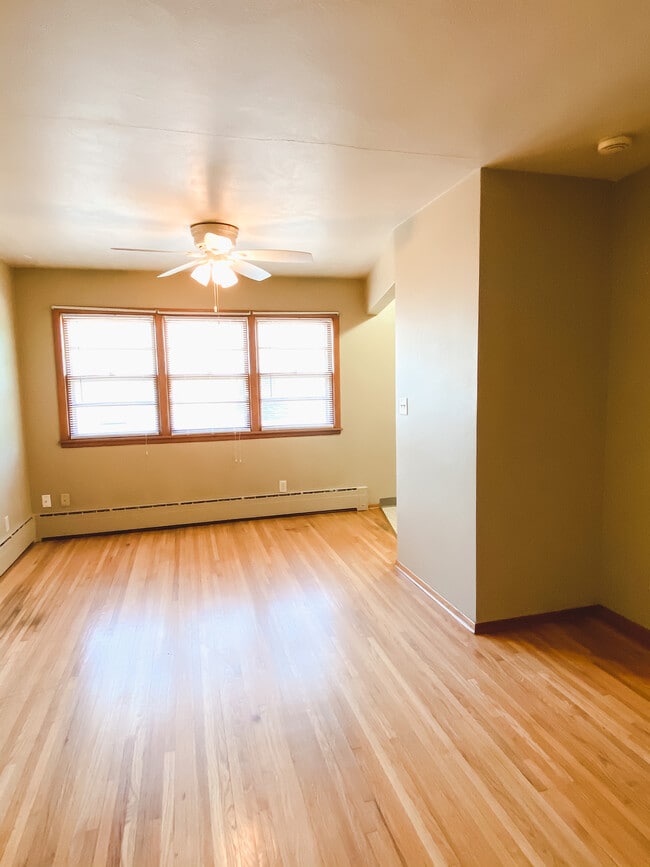 Photo - Leann Apartments