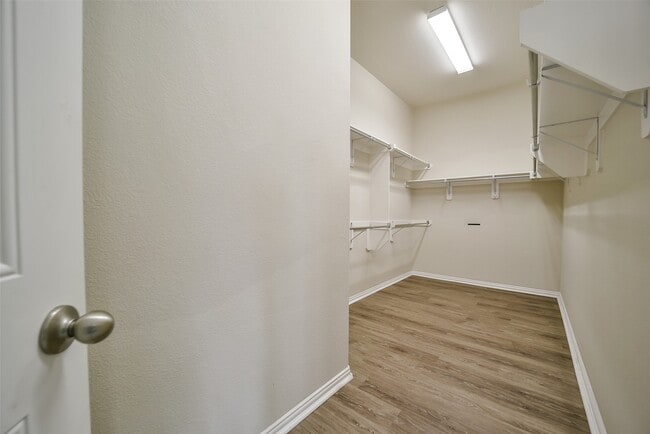 Building Photo - 2718 Misty Laurel Ct Rental