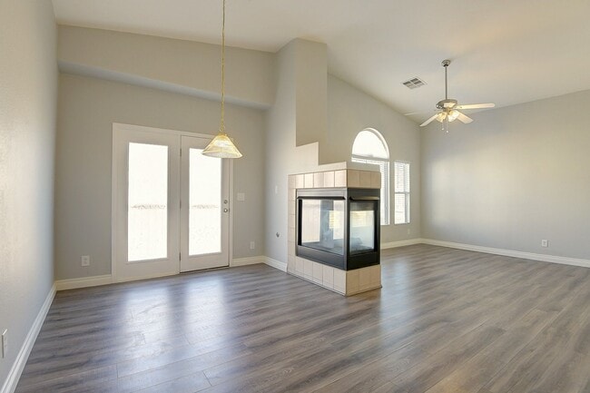 Photo - 1593 Ward Frontier Ln