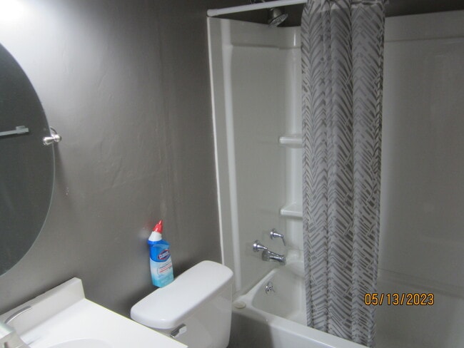 Bath - 517 Beaulah Ave