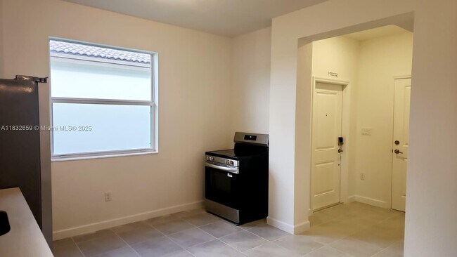 Photo - 2942 SE 23rd Ave Unidad 0