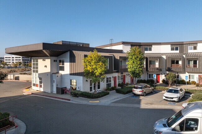 Multifamily Exterior - Dos Lagos Live/Work