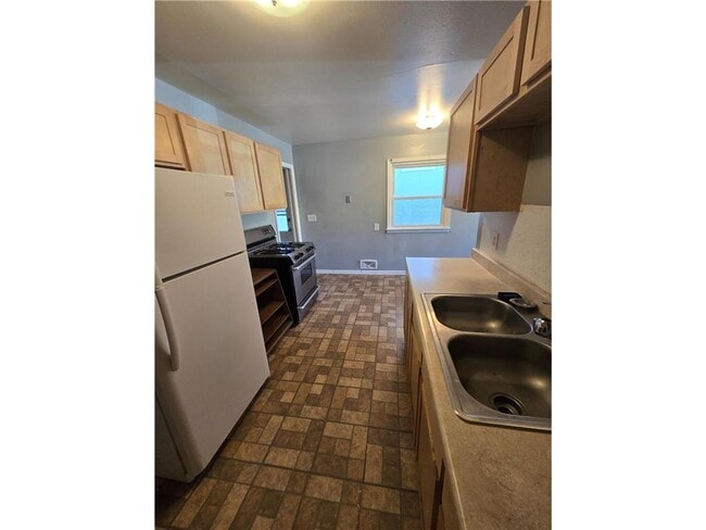 Photo - 1715 Polk St NE