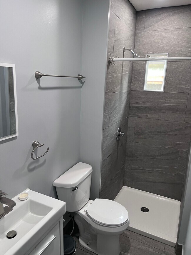 4343 S Spaulding Ave Unit 2nd