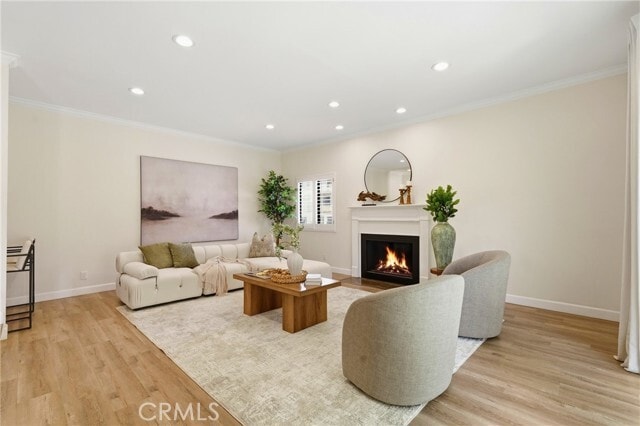 1433 S Beverly Dr
