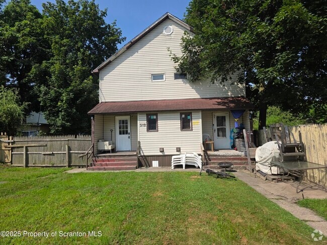 Building Photo - 519 Front St Rental