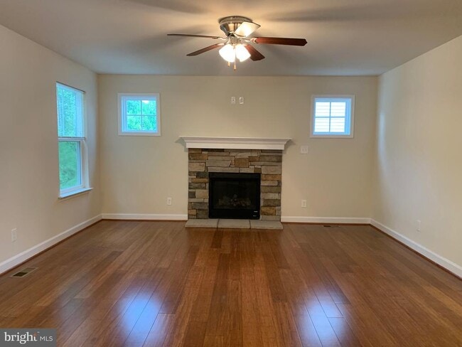 Photo - 6906 Lunette Ln