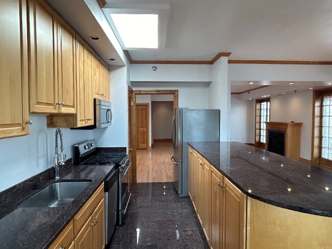 Photo - 6111 Fifth Ave Unidad 502