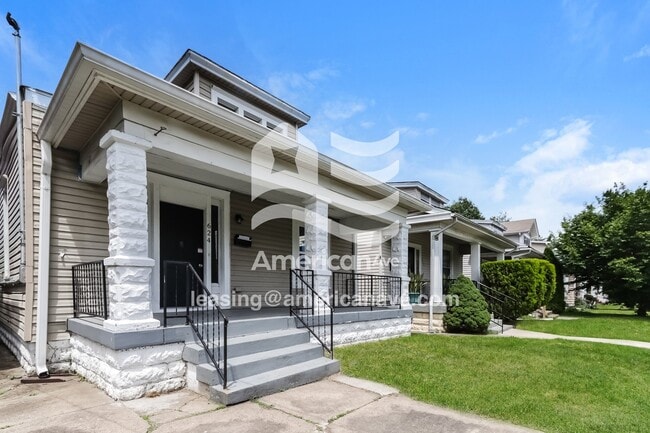 Photo - 624 S 38th St