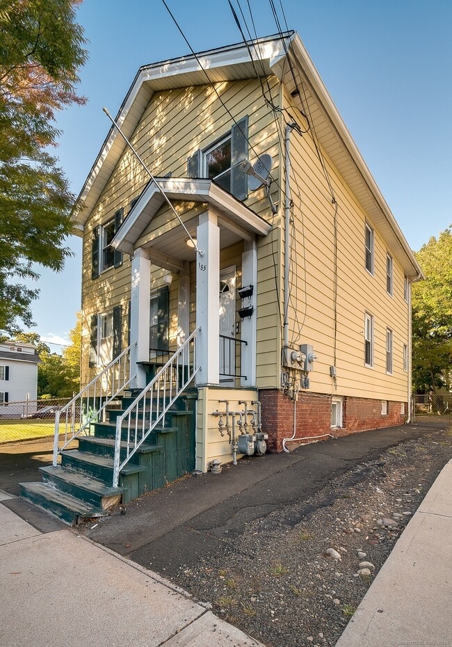 Building Photo - 185 Willow St Unit 1 Rental