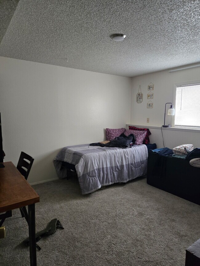 1564-1570 W Wyoming Ave Unit 3