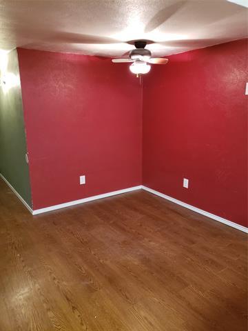 Photo - 538 White Oak St