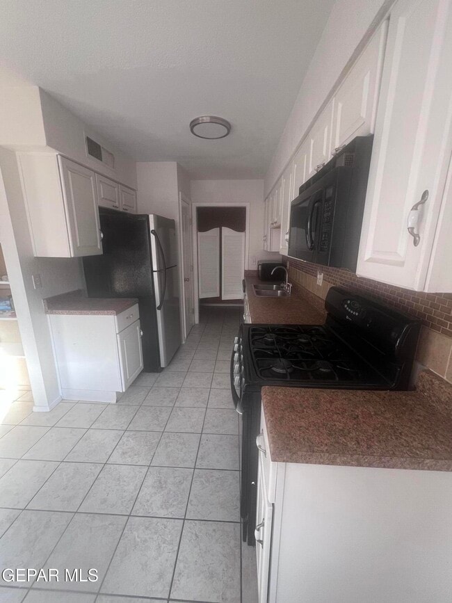 Photo - 5017 McCormick Ln