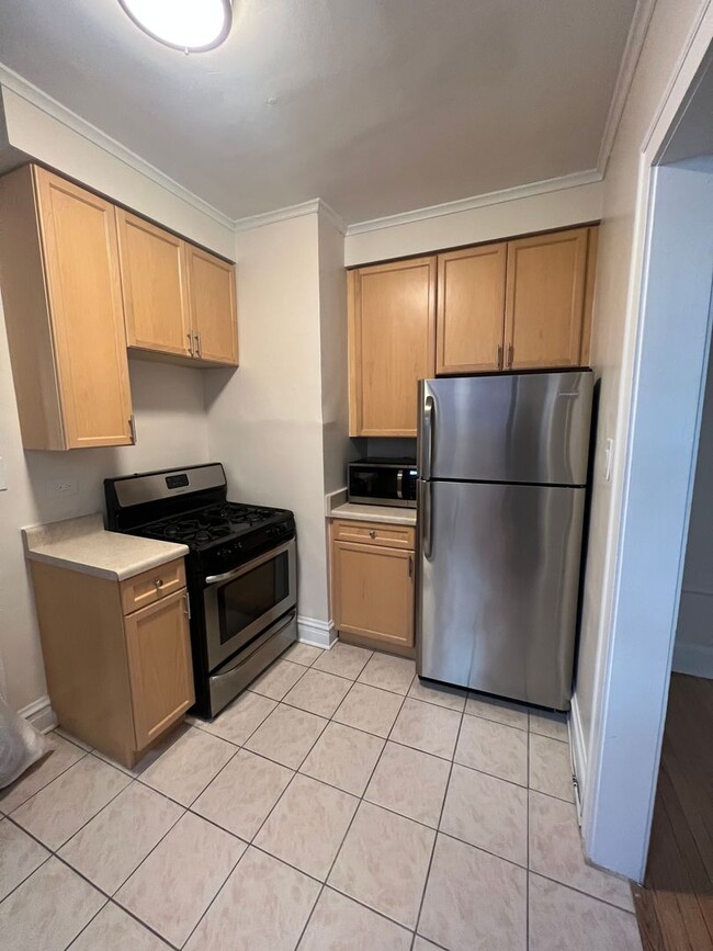 910 Judson
