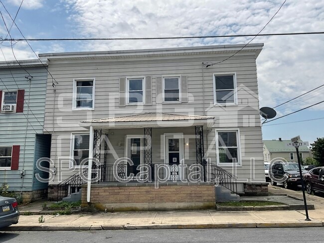 Building Photo - 146 E McKinley St Rental