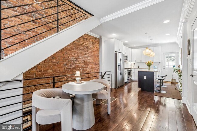 Photo - 1816 Dickinson St