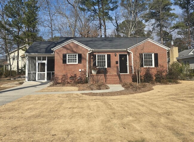 Building Photo - 100 Oakwood St NW