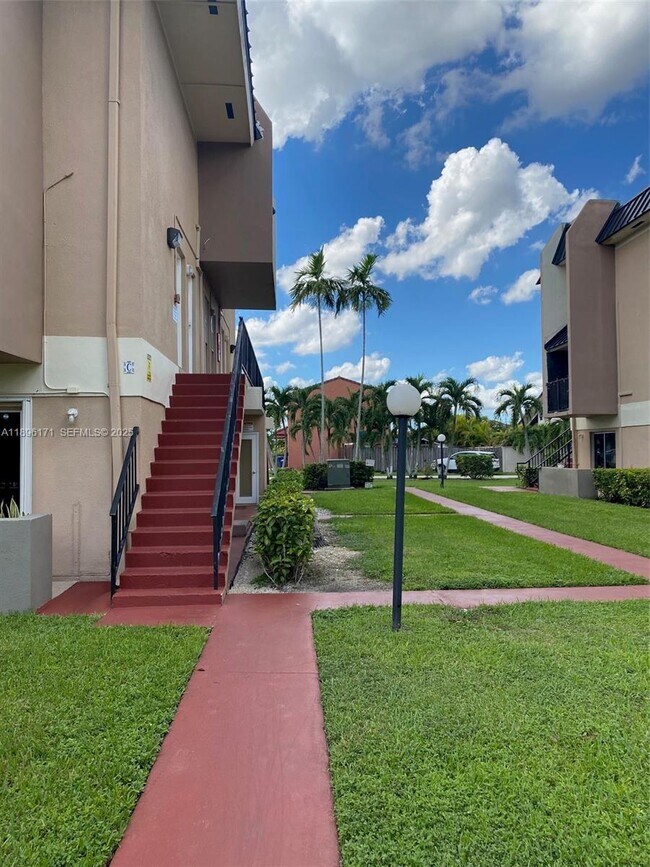 Photo - 3901 SW 109th Ave Unit 9C