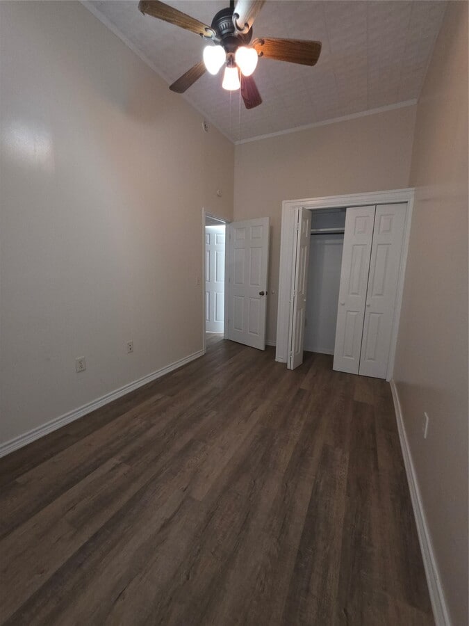 Photo - 601 W Washington Ave