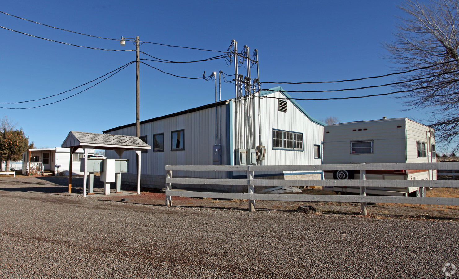 E-Z Livin Mobile Home Park - E-Z Livin Mobile Home Park