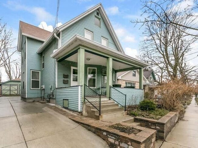 Building Photo - 1432 Williamson St Unit 1432 Williamson St alt 2