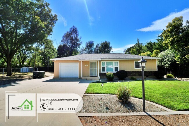 Building Photo - 2061 Jewell Ln