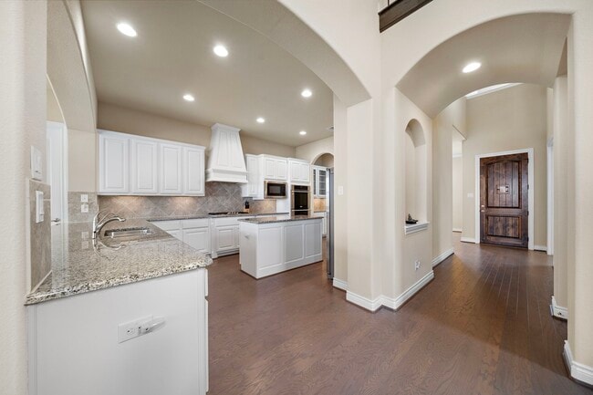 Photo - 8530 San Juanico St