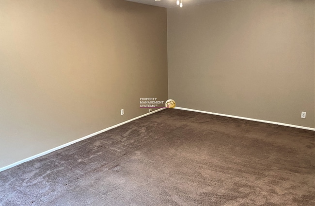 Photo - 824-826 E White Maple Way (3700 S) Unit 826
