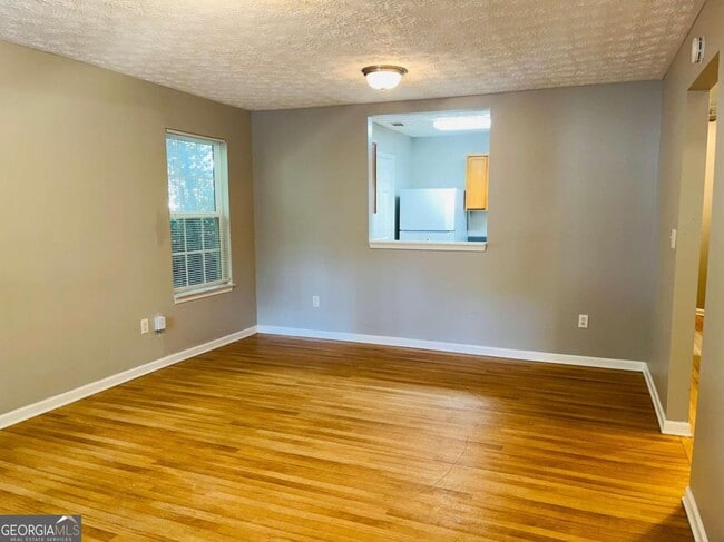 Photo - 105 Granite St