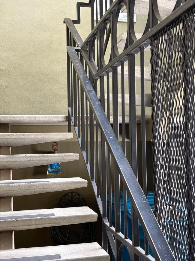 Photo - 1047 El Camino Real