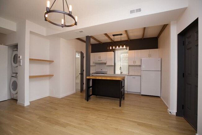 Building Photo - 908 N California Ave Unit G09C Rental