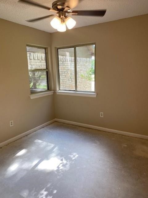 Photo - 523 Gleneagles Dr