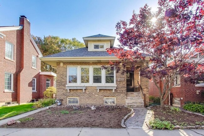 Building Photo - 1020 Harvard Terrace