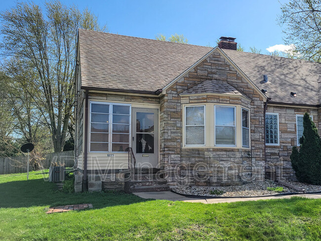 Photo - 1025 W High St Townhome