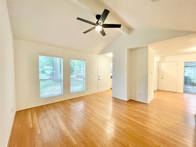 Photo - 6 Lea Oak Ct