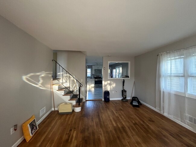 Photo - 24 Huron Ave