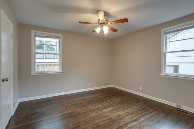 Photo - 3817 Burrus St