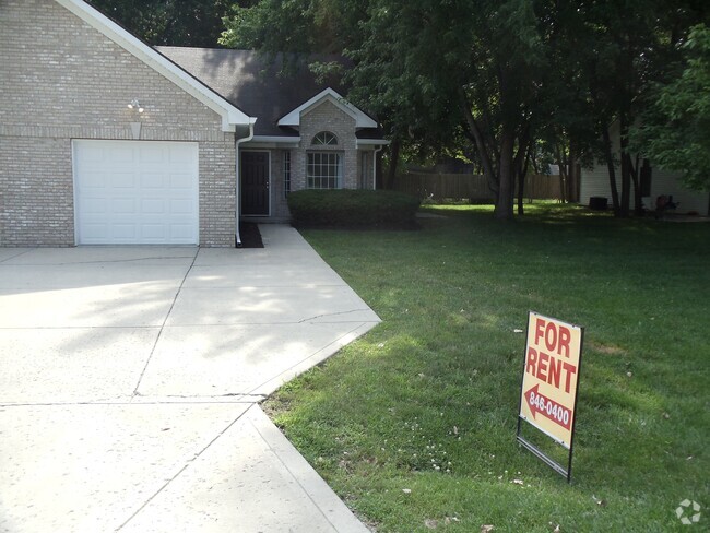 Building Photo - 10755 Ruckle St Rental