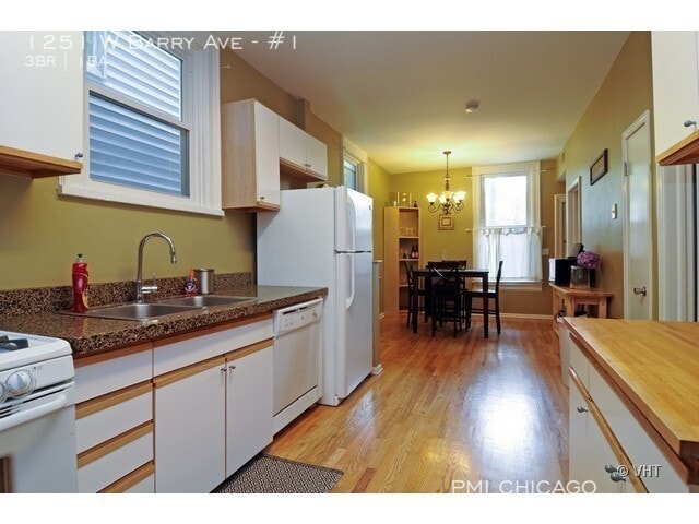 Photo - 1251 W Barry Ave Apartment Unit #1