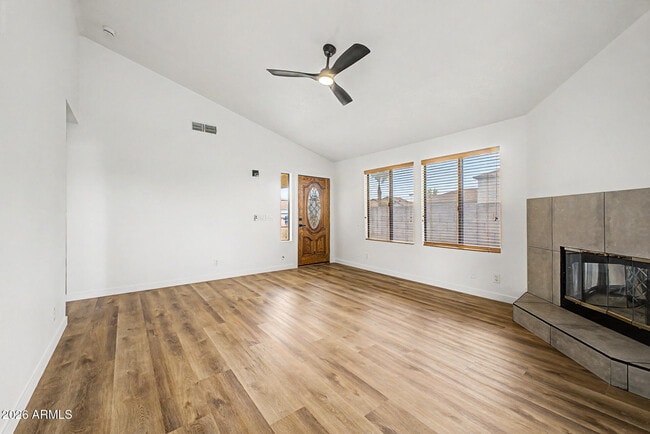Photo - 921 S Val Vista Dr