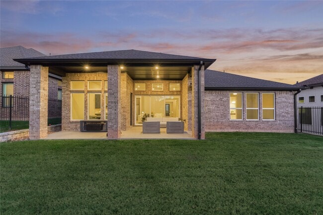 Photo - 1716 Encino Blvd