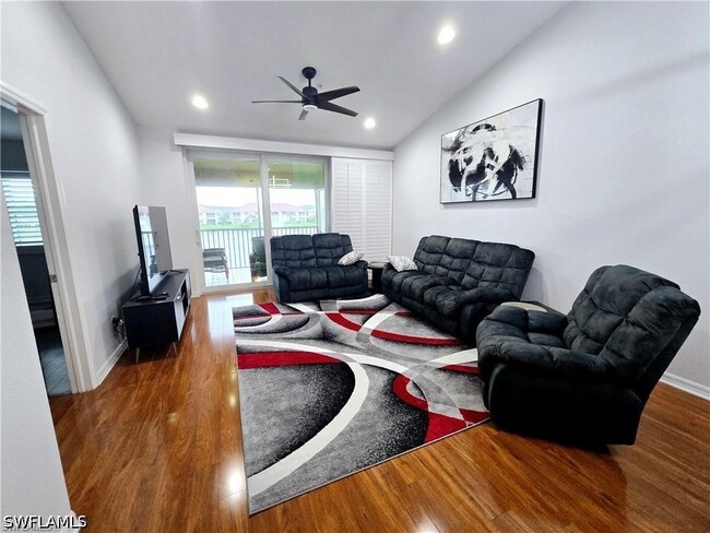 Photo - 6270 Huntington Lakes Cir Unit 201