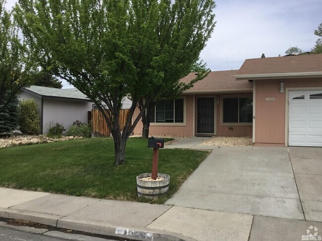 Building Photo - 1066 Palmwood Dr Rental