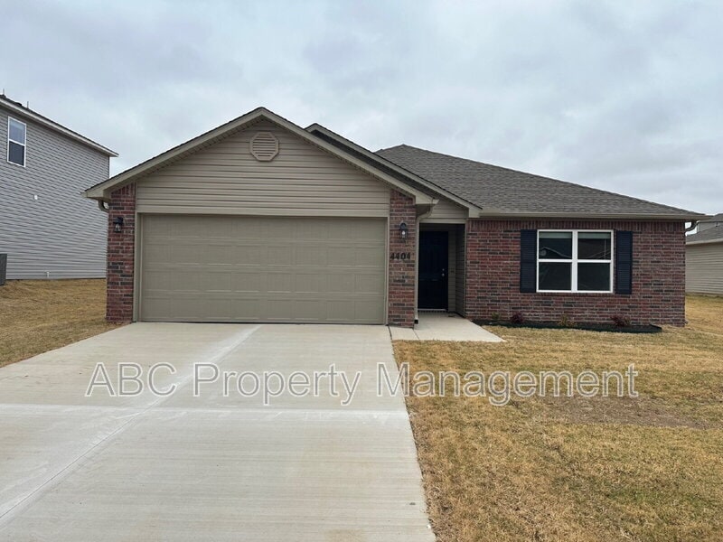 Photo - 4404 SW Sackett Ave